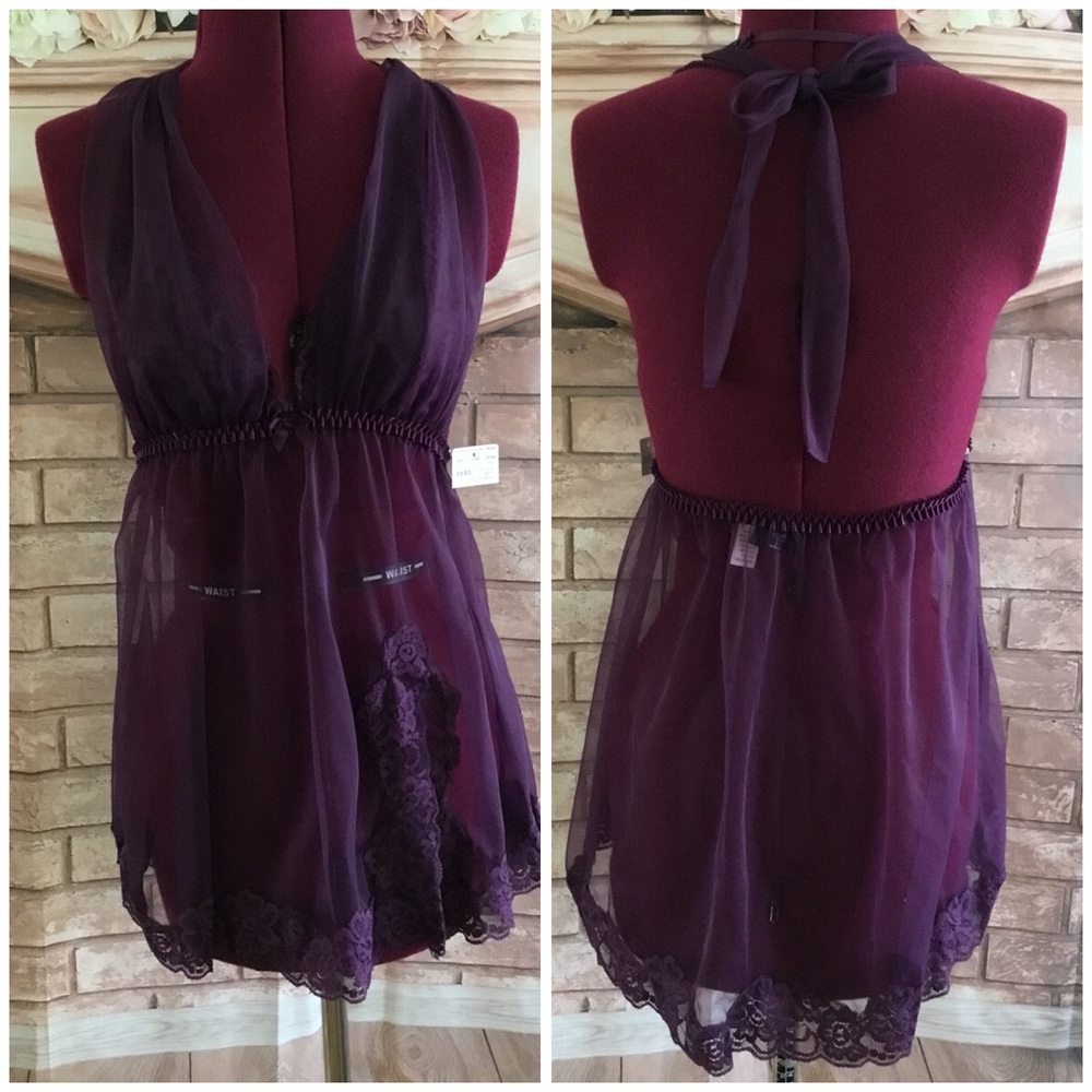 NWT Frederick’s Black Cherry Nighty Sz. M
